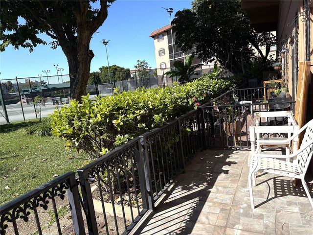 620 Tennis Club Drive 105, Fort Lauderdale, FL 33311