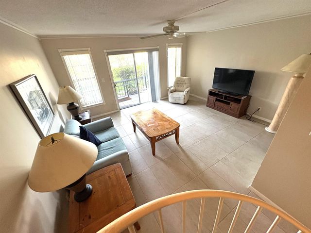 620 Tennis Club Drive 105, Fort Lauderdale, FL 33311