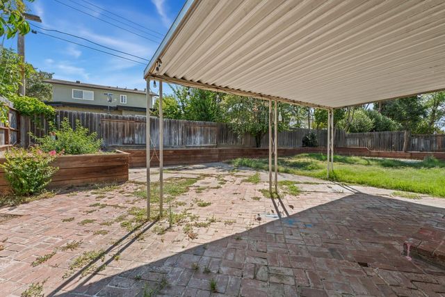 5128 Diablo Dr, Sacramento, CA 95842