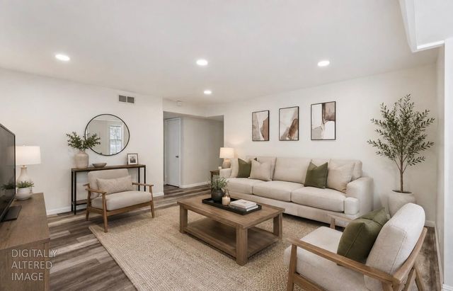 5128 Diablo Dr, Sacramento, CA 95842