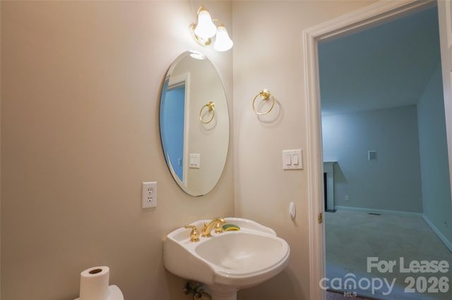 3552 Weddington Oaks Drive, Weddington, NC 28104