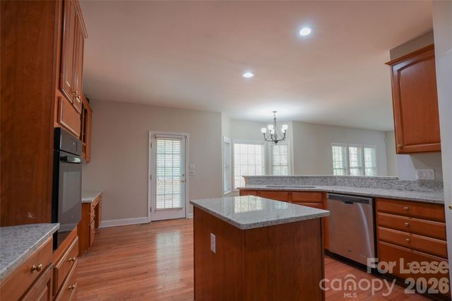 3552 Weddington Oaks Drive, Weddington, NC 28104