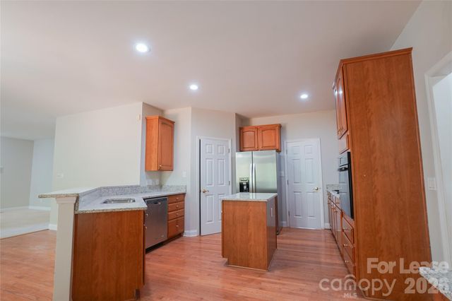 3552 Weddington Oaks Drive, Weddington, NC 28104