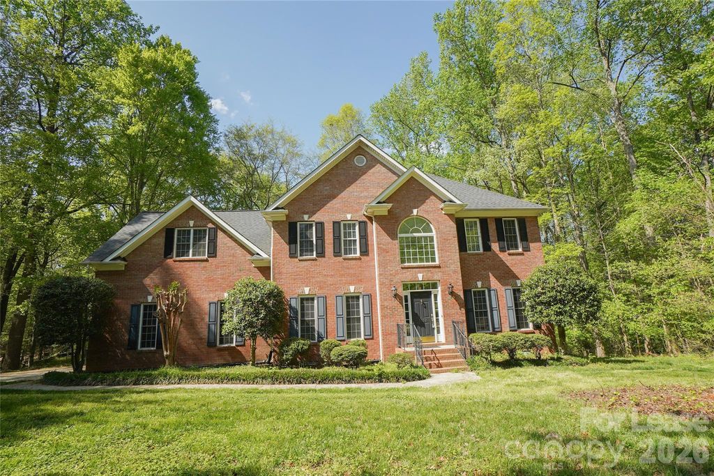 3552 Weddington Oaks Drive, Weddington, NC 28104