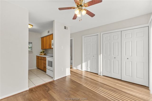 1902 Dartmouth Street L4, College Station, TX 77840