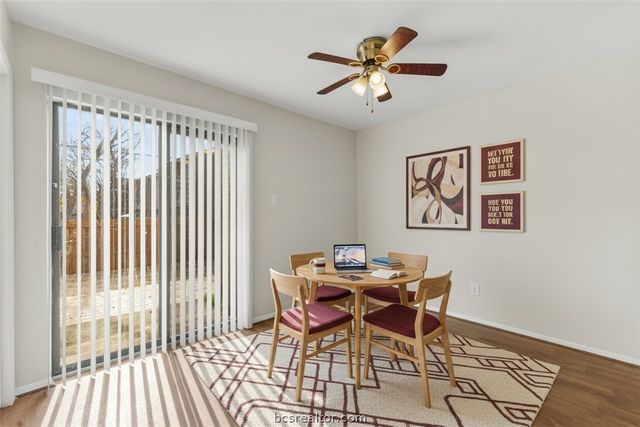 1902 Dartmouth Street L4, College Station, TX 77840