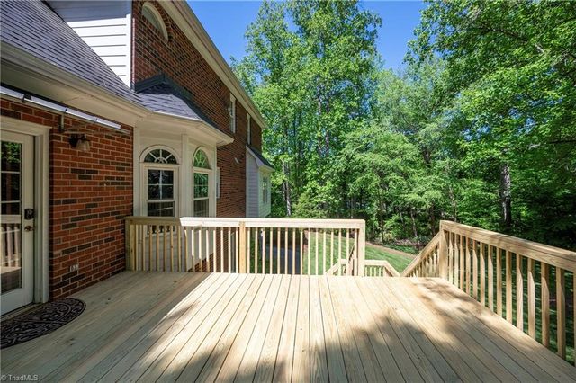 963 Ridge Gate Drive, Lewisville, NC 27023