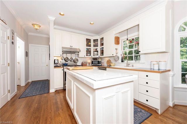 963 Ridge Gate Drive, Lewisville, NC 27023