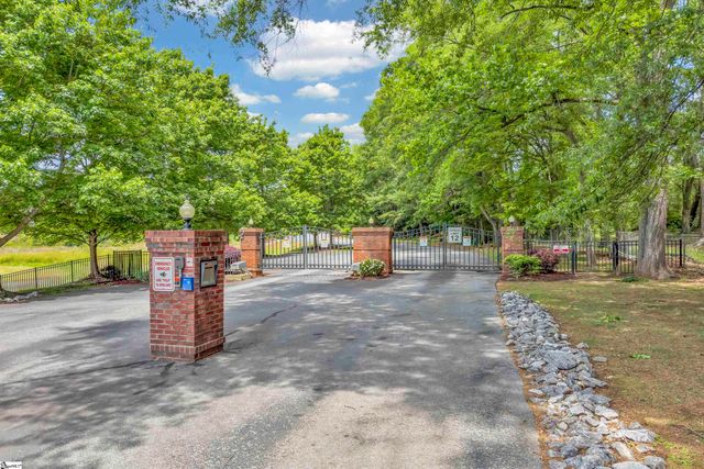 30 Butler Crossing Drive, Mauldin, SC 29662