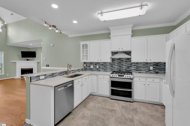 30 Butler Crossing Drive, Mauldin, SC 29662