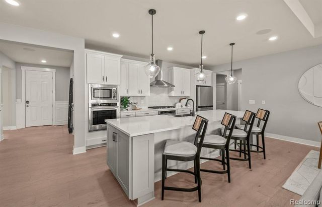 3952 Bay Terrace, Milford, MI 48381