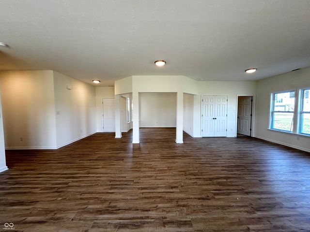 6800 Coreopsis Lane, Seymour, IN 47274