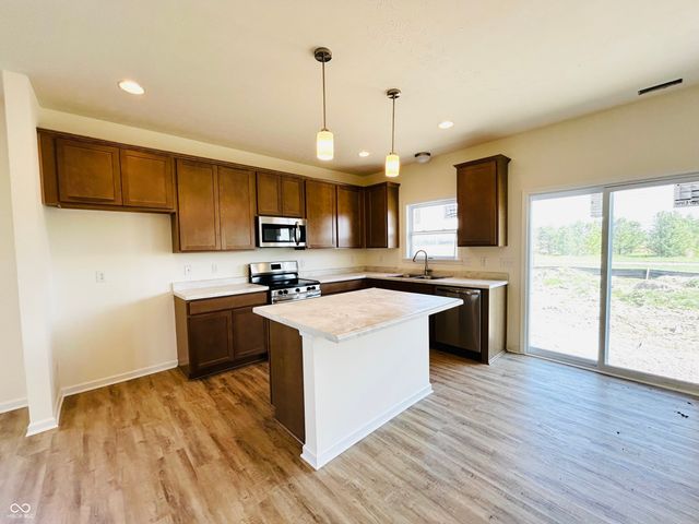 6800 Coreopsis Lane, Seymour, IN 47274