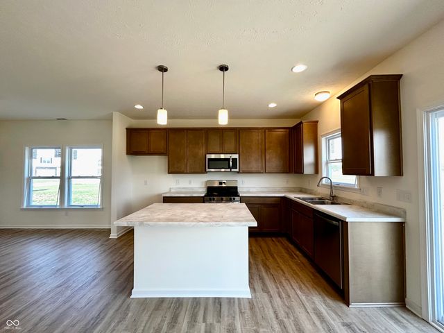 6800 Coreopsis Lane, Seymour, IN 47274