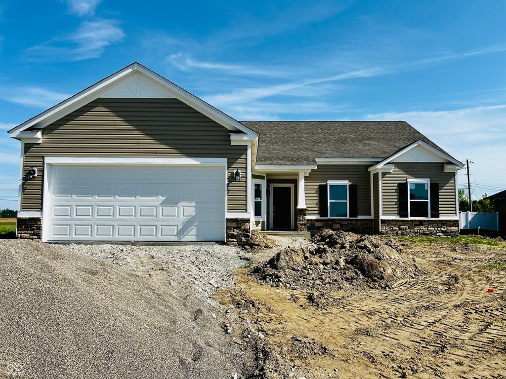 6800 Coreopsis Lane, Seymour, IN 47274