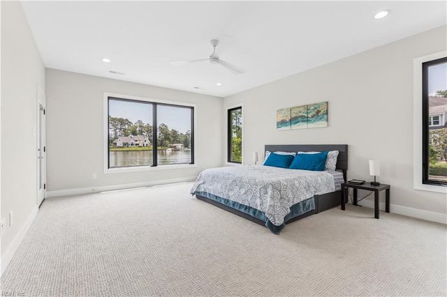 1539 McCullough LN, Virginia Beach, VA 23454