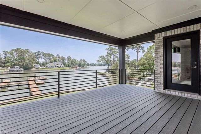 1539 McCullough LN, Virginia Beach, VA 23454
