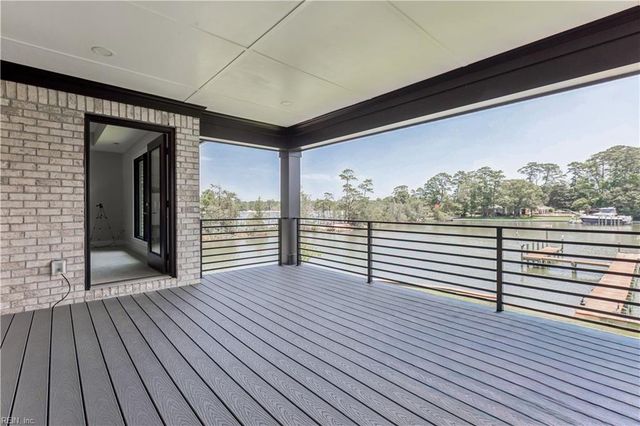 1539 McCullough LN, Virginia Beach, VA 23454