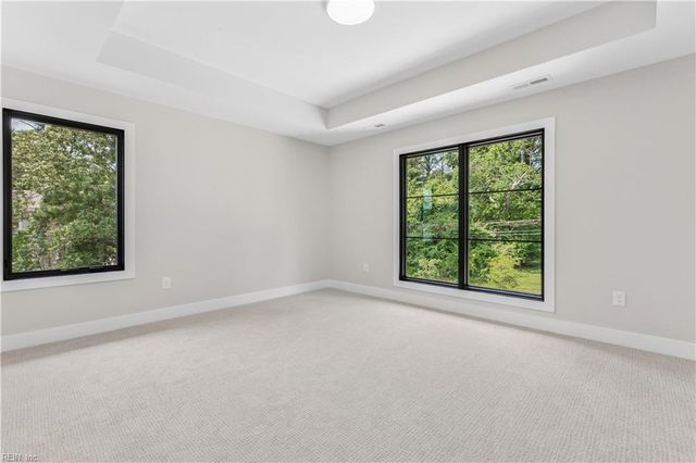 1539 McCullough LN, Virginia Beach, VA 23454