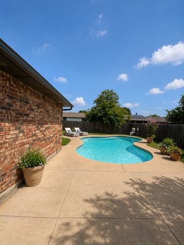 4105 Engleman Street, Fort Worth, TX 76137