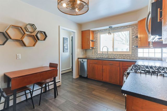 1915 Rockne Drive, South Bend, IN 46617