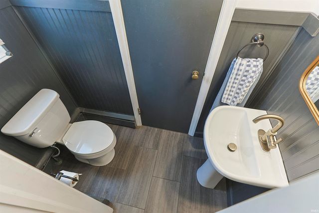 1915 Rockne Drive, South Bend, IN 46617