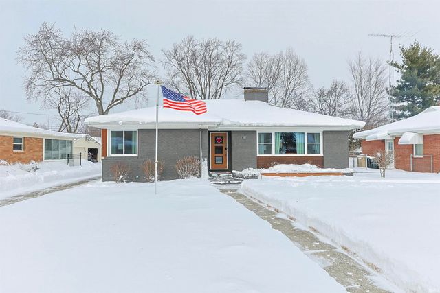1915 Rockne Drive, South Bend, IN 46617