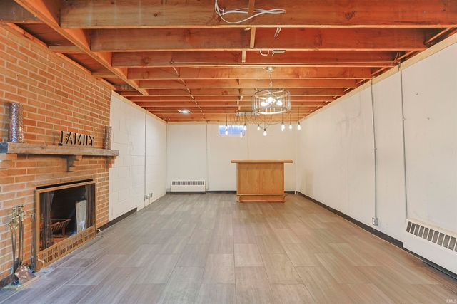 1915 Rockne Drive, South Bend, IN 46617