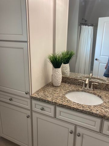 656 Coleman Boulevard 201, Mount Pleasant, SC 29464