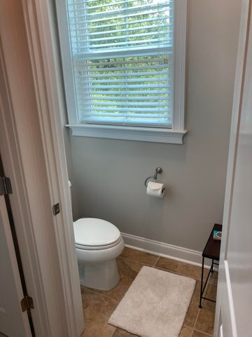 656 Coleman Boulevard 201, Mount Pleasant, SC 29464