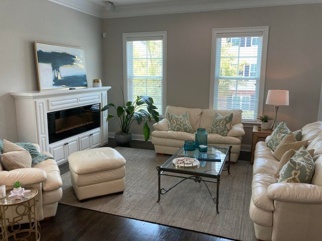 656 Coleman Boulevard 201, Mount Pleasant, SC 29464
