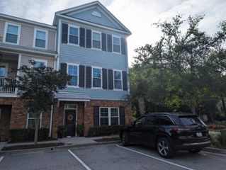 656 Coleman Boulevard 201, Mount Pleasant, SC 29464