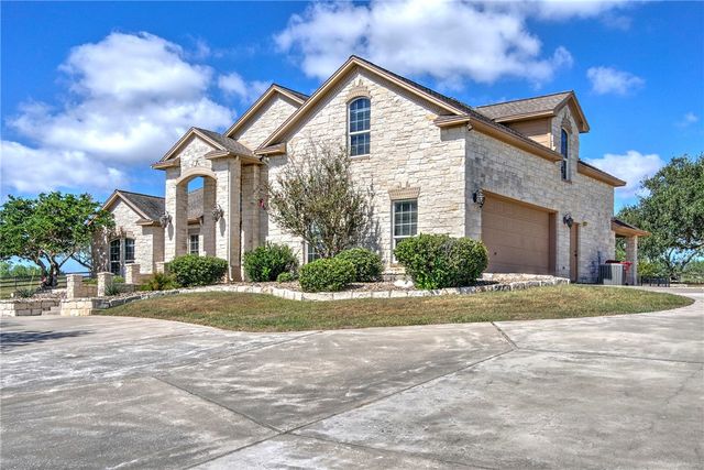 5539 River Trail Dr, Robstown, TX 78380