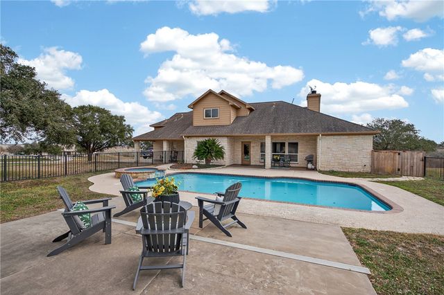 5539 River Trail Dr, Robstown, TX 78380
