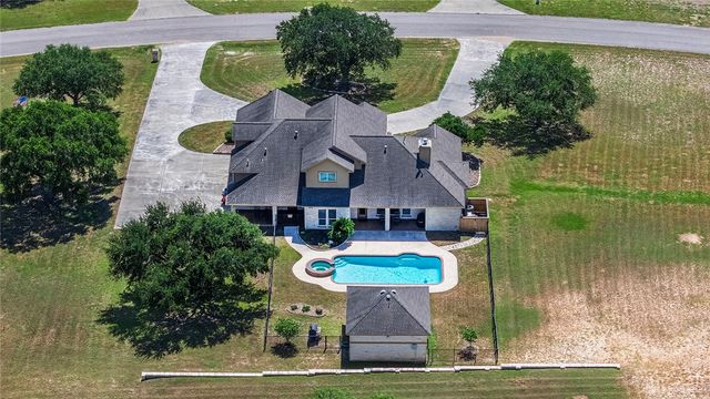 5539 River Trail Dr, Robstown, TX 78380