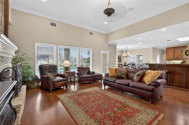 5539 River Trail Dr, Robstown, TX 78380