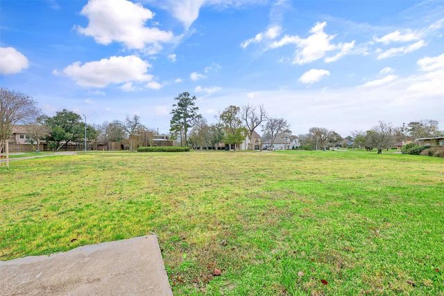 3922 Roseneath Drive, Houston, TX 77021