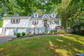 40 Lake Drive, Wayne, NJ 07470