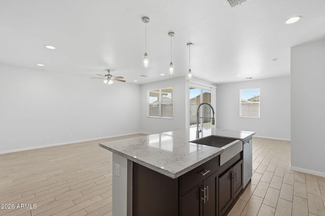 5533 W WALATOWA Street, Phoenix, AZ 85041