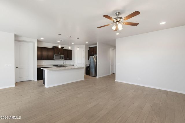 5533 W WALATOWA Street, Phoenix, AZ 85041