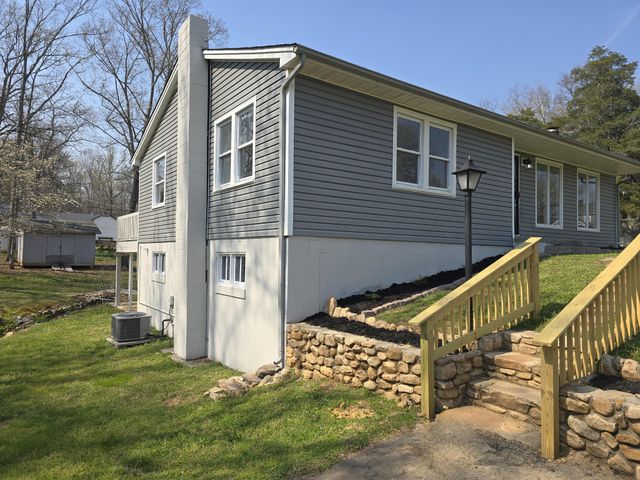1500 Washington Avenue, Etowah, TN 37331