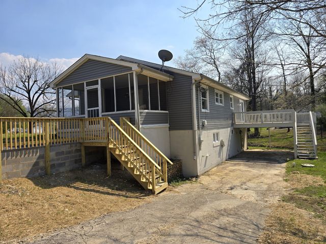 1500 Washington Avenue, Etowah, TN 37331
