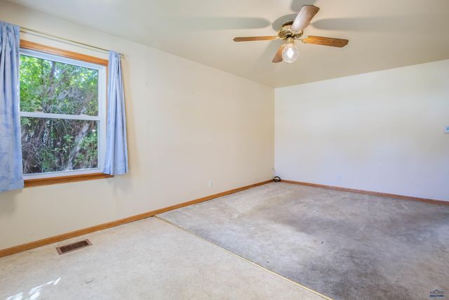 231 E ST ANDREW, Rapid City, SD 57701