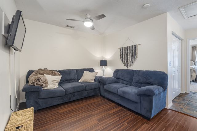5830 Monroe Xing, Antioch, TN 37013