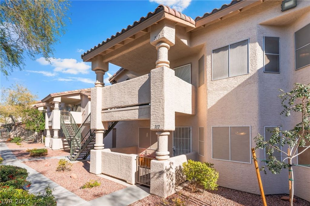 1305 Markwood Circle 102, Las Vegas, NV 89128 — photo 2