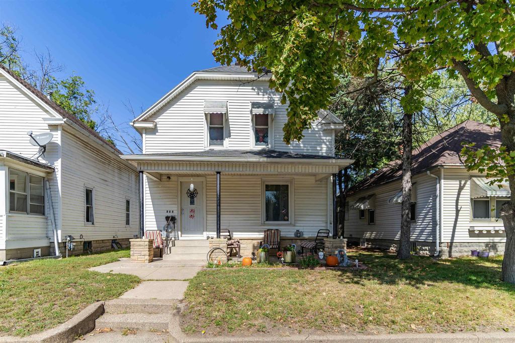 806 Conger St Street, Waterloo, IA 50703