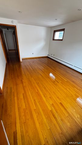156 Putnam Avenue, Hamden, CT 06517