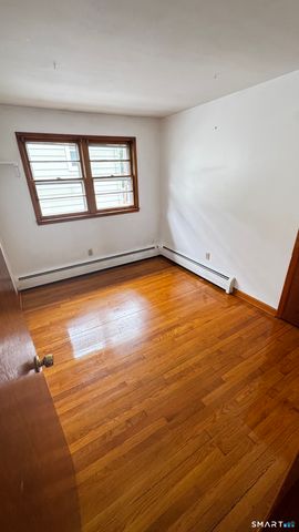 156 Putnam Avenue, Hamden, CT 06517