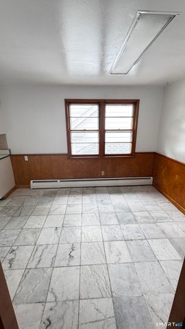 156 Putnam Avenue, Hamden, CT 06517