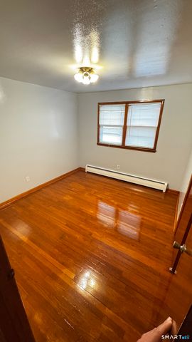 156 Putnam Avenue, Hamden, CT 06517